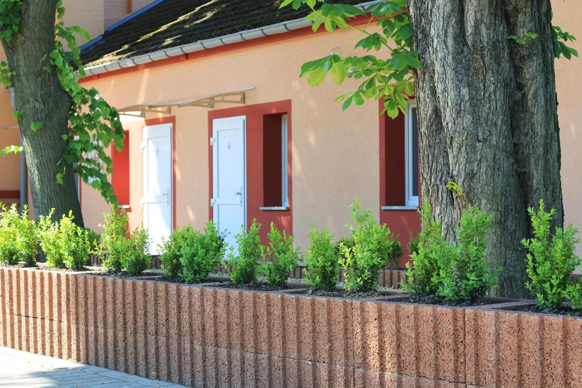 Pension Am Ostbahnhof Gotha Bagian luar foto
