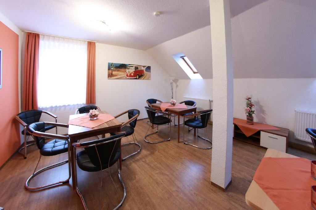 Pension Am Ostbahnhof Gotha Bagian luar foto